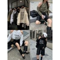 ราคา ? ? ? ? ? ? ? ? ? ? ? ? ? ? ? ? ? เสื้อเเขนยาวเเต่งเว้าเเขน เนื้อผ้าพิมพ์ลายอย่างดี งานสวยมาก งานนำเข้า (29159412923)
