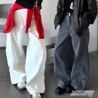 ราคา ? ? ? ? ? ? ? ? ? ? ? กางเกงยีนส์ทรงบอลลูนดีเทลกระเป๋าข้างแต่งเย็บตะเข็บข้างงานสวยเก๋สุดๆ (28177312435)