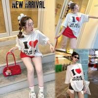 ราคา I เสื้อโอเวอร์ไซส์ เนื้อผ้านุ่มฟู ดีเทลสกรีนลายฝังลงเนื้อผ้า มีผ้าพันคอให้ด้วยค่า ใส่ตัวเดียวเป็นมินิเดรสก็น่ารัก (41052037396)
