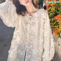 ราคา MAQi s ใหม่ เสื้อเชิ้ต ปักลายลูกไม้ สามมิติ สีขาว แฟชั่นฤดูใบไม้ผลิ สําหรับผู้หญิง YTNU (26767855034)