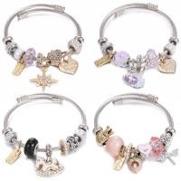 ราคา สร้อยข้อมือ titanium steel สแตนเลส แบบ love crown สีทองชมพู กับลูกปัด pony (54501688294)