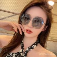 ราคา แว่นกันแดดสำหรับผู้หญิง กรอบสี่เหลี่ยมขนาดใหญ่ (44122607881)