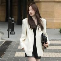 ราคา 2024 ฤดูใบไม้ผลิแฟชั่นใหม่สีขาวผู้หญิงหลวมแฟชั่นอังกฤษ Midi ยาวสไตล์เกาหลี (26509221463)