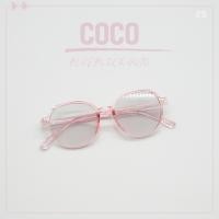ราคา V 1 แว่นตาสายตาสั้น เลนส์บลูบล็อคออโต้ รุ่น COCO โคโค่ กรอบแว่นไทเทเนียม ในร่มเลนส์ใส ออกแดดเปลี่ยนสีเป็นเทาดำ (40010922032)