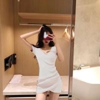 ราคา ใหม่พร้อมส่ง เดรสสั้นคอวีสีพื้นๆ (23229285973)