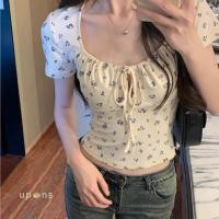 ราคา เสื้อยืดผูกโบว์ คอเหลี่ยม ลายดอก ดีไซน์เข้ารูป (43601917555)