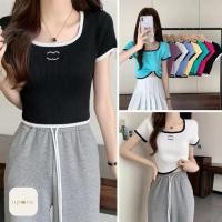 ราคา เสื้อยืดผู้หญิงคอเหลี่ยม แขนสั้น ผ้าทอสีตัด ดีไซน์สุดชิค (28109648813)