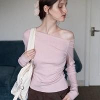 ราคา เสื้อยืดแขนยาวไหล่เฉียงสำหรับผู้หญิง ออกแบบมาในสไตล์ใหม่สีทึบ สวมใส่ง่ายและเหมาะกับฤดูใบไม้ร่วง (40718716861)