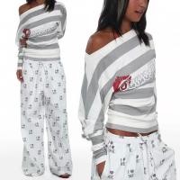 ราคา เสื้อแขนยาวสีเทาอ่อน มีลวดลายริมฝีปากสีแดงและไหล่เปิดข้างเดียว (44075051968)