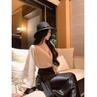 ราคา กระโปรง A Line ผ้าซาตินเคลือบเงา ทรงหลวมเอวแคบ (41718271924)