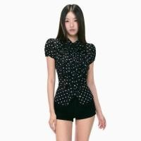 ราคา เสื้อเชิ้ตฤดูร้อนสำหรับผู้หญิง แบบเอวแคบ มีลายจุด สีดำด้านบน แขนสั้น ไซส์เล็ก แฟชั่นใหม่ปี 2025 (42517489094)