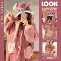 ราคา ชุดนอนผ้าสักหลาดสำหรับผู้หญิง มาพร้อมเสื้อคลุมขนแกะ สไตล์การ์ตูนนักเรียนเกาหลี มีขอบสีชมพู (43869467119)