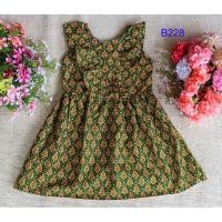 ราคา B228 เดรสเด็กหญิงผ้าไทย ไซส์กลางๆจ้า (7301196409)