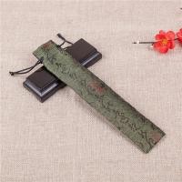 ราคา 4ชิ้นวินเทจพับมือพัดลมกระเป๋าผ้าไหมจีนมือพัดลมแขนป้องกันสําหรับมือพัดลมพรรคแต่งงานโปรดปราน (55550513562)