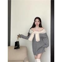 ราคา มินิเดรสไหมพรมปาดไหล่แต่งขนเฟอร์ (57302524516)