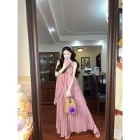 ราคา ชุดเซ็ตอัดพรีท มี 2 ชิ้น เสื้อ กระโปรง เสื้อสายเดี่ยวติดดอกไม้ที่อกความยาวชายเสื้อไล่ระดับสั้นยาวไม่เท่ากันเกร๋ๆ (43515827432)