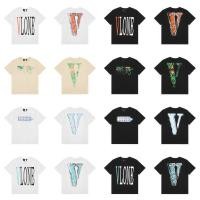 ราคา เสื้อยืดแขนสั้นลําลอง ผ้าฝ้าย พิมพ์ลาย Vlone Big V พลัสไซซ์ สไตล์สตรีท แฟชั่นสําหรับผู้ชาย และผู้หญิง (47751310842)