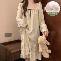 ราคา ชุดนอนผู้หญิงฤดูใบไม้ผลิฤดูใบไม้ร่วงรูปแบบใหม่พร้อมแผ่นรองหน้าอกชุดนอนแขนยาวสไตล์เจ้าหญิงหวาน Loungewear สามารถสวมใส่นอก (27542752024)