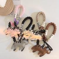 ราคา น่ารักน่ารักน่ารักวัวสีขาวแมวจี้เคสโทรศัพท์เชือกเส้นเล็กสายรัดข้อมือสั้นจี้แบบพกพาเคสโทรศัพท์สากล (50101286105)