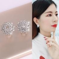 ราคา ต่างหูเพชรน้ำดอกไม้น้ำหนักเบาทองเงิน 925 สง่างาม (26390507933)
