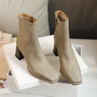 ราคา รองเท้าบูทสั้นผู้หญิ งส้นหนา สไตล์ใหม่ (28391066972)