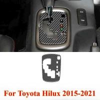 ราคา 1PCS สําหรับ Toyota Hilux 15 21 คาร์บอนไฟเบอร์ Central Control เกียร์ Shift ตัวบ่งชี้แผง Trim ฝาครอบภายในรถสติกเกอร์ตกแต่ง (54200362830)