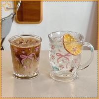 ราคา บ้าน แก้วโบว์ ถ้วยน้ําน่ารัก การ์ตูนโบว์ถ้วยแก้วลายน่ารัก ดูเดิล แก้วกาแฟครัวเรือนผลไม้ชาน้ํามะนาวสาวของขวัญ ไทย (44319981305)