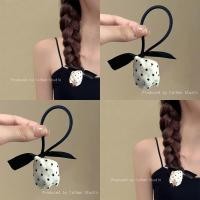 ราคา ที่คาดผมลูกบอล ดีไซน์ย้อนยุค สไตล์ใหม่ ลายดอกไม้และลายจุด เชือกทนทาน (41218175596)