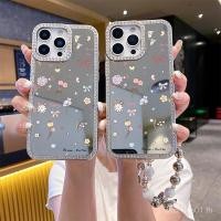 ราคา เคสโทรศัพท์ เปลือกแก้วชุบเพชรคริสตัล เต็มจอ ดีไซน์ช่อและโบว์ ใช้ได้กับ ไอโฟน 16 12 11 13 15 14 15มือโปร 16มือโปร 15โปรแม็กซ์ 16โปรแม็กซ์ 12โปรแม็กซ์ 16กรุณา (42175171798)