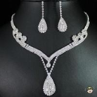 ราคา เครื่องประดับชุดพรหมแต่งงานสำหรับเจ้าสาว สร้อยคอยาวและต่างหูรูปดาวคริสตัลพลอยเทียม สไตล์หรูหราและสง่างาม (55000905606)