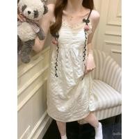ราคา ชุดนอนสตรีแบบสายเดียว สไตล์เจ้าหญิง พร้อมแผ่นรองหน้าอกเชอร์รี่ และลายลูกไม้ ใส่ได้ทั้งในบ้านและนอกบ้าน (42311450076)