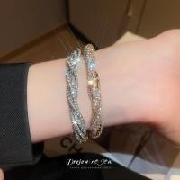 ราคา สร้อยข้อมือเพชรฝังหลายชั้นแบบซูเปอร์แฟลช สวยงามหรูหรา เหมาะสำหรับสวมใส่ในโอกาสต่างๆ (42511570224)