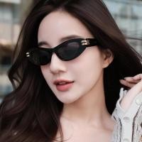 ราคา แว่นกันแดดทรงสามเหลี่ยมแมวตา กรอบเล็ก สไตล์ยุโรป อเมริกัน สำหรับผู้หญิง UV Protection (56451893859)