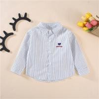 ราคา เด็กใหม่ลายปุ่มเสื้อเด็กชายระบายอากาศด้านบนจดหมายถักเสื้อยืดเสื้อผ้า (29071356861)