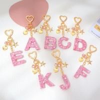 ราคา 1 ชิ้น Faux อัญมณีที่เต็มไปด้วย 26 ตัวอักษรรูปหัวใจพวงกุญแจ Bowknot ดาวเริ่มต้นจี้ DIY พวงกุญแจ (25794525464)