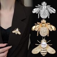 ราคา แฟชั่น Rhinestone Little Bee เข็มกลัดแมลงรูปหมุดโลหะสําหรับผู้หญิงผู้ชายเสื้อผ้าอุปกรณ์เสริม (28826152848)