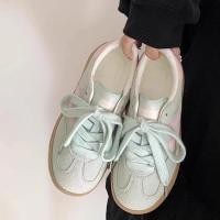 ราคา รองเท้ากีฬาลูกไม้ขึ้นย้อนยุคแฟชั่นเกาหลี2024ใหม่ทั้งหมดตรงกับฤดูใบไม้ร่วงระบายอากาศย้อนยุคข้ามสายรัดรองเท้าลำลอง Forrest Gump นักเรียนรองเท้าสีขาวขนาดเล็กโรงงานราคาขายส่ง (57452484551)