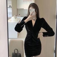 ราคา เดรสคอวี เดรสกำมะหยี่ เดรสทรงสะโพก ชุดดำ (54402902591)