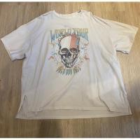 ราคา World Tour Rock n Roll ขนาด oversize อก 52นิ้ว สภาพ 8 10 ตำหนิ รอยเปื้อน ราคา 220บาท (26281072449)