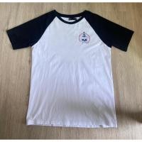 ราคา Bershka สภาพ 10 10 ขนาด อก 38นิ้ว ตำหนิ เลอะ1จุด ราคา 220บาท (43903514260)