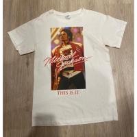 ราคา Michael Jackson tag Delta สภาพ 10 10 ขนาด 34นิ้ว ตำหนิ ป้ายtagขาด (42807552028)