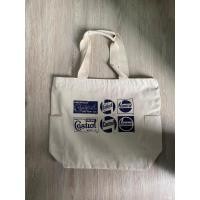 ราคา Castrol Bage ขนาด กว้าง 17นิ้ว ยาว 14นิ้ว ตำหนิ ราคา 200บาท (46000002766)