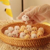 ราคา ของเล่นบีบคลายเครียดรูปลูกเจี๊ยบน่ารัก 1 ชิ้น ของเล่นโมจินุ่มนิ่มลายการ์ตูน ของเล่นคลายเครียดแบบช้าๆ สำหรับเด็ก ของขวัญ (48902646507)