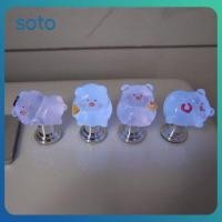 ราคา ปุ่มกดชักโครกรูปหมูเรืองแสง ปุ่มกดชักโครกแบบเล็บยาว อุปกรณ์ป้องกันปุ่มกดชักโครกรูปหมูน่ารัก (43474861978)