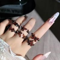 ราคา แหวนแฟชั่นใบเมเปิ้ลสีแดงเข้ม สไตล์ย้อนยุคและเอกลักษณ์เฉพาะตัว (56453145263)