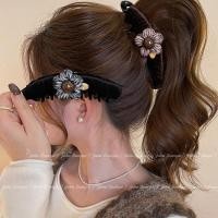 ราคา ดอกไม้ขนสัตว์ลูกปัดกลม คลิปหนีบผมสำหรับผู้หญิง พร้อมกิ๊บผม เหมาะสำหรับฤดูใบไม้ร่วงและฤดูหนาว (54551541046)