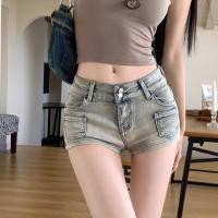 ราคา กางเกงยีนขาสั้น กางเกงยีนส์เอวต่ำ แนววินเทจ เเต่งกระเป๋าหน้า กระดุม2เม็ด 1501101 (24970414577)