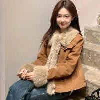 ราคา เสื้อกํามะหยี่ผู้หญิง สไตล์ฤดูใบไม้ร่วงและหนาว ลายเสื้อยีนส์สีน้ำตาล พร้อมกระโปรงขนฟู (44317795105)
