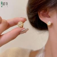 ราคา ต่างหูเกล็ดหิมะ ทองแข็ง 18k เครื่องประดับสตรีหรูหรา (41526211366)