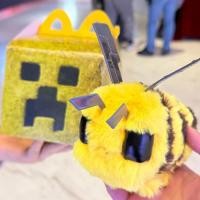 ราคา Minecraft Bee พวงกุญแจตุ๊กตา 2025 อุปกรณ์ต่อพ่วงภาพยนตร์ Minecraft Minecraft Minecraft Minecraft พวงกุญแจตุ๊กตา (28083461066)